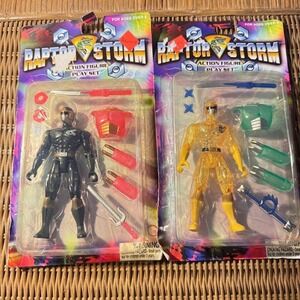 Raptor Storm‎ Action Figure  Set of 2 vintage with accessories NOS 5.5"